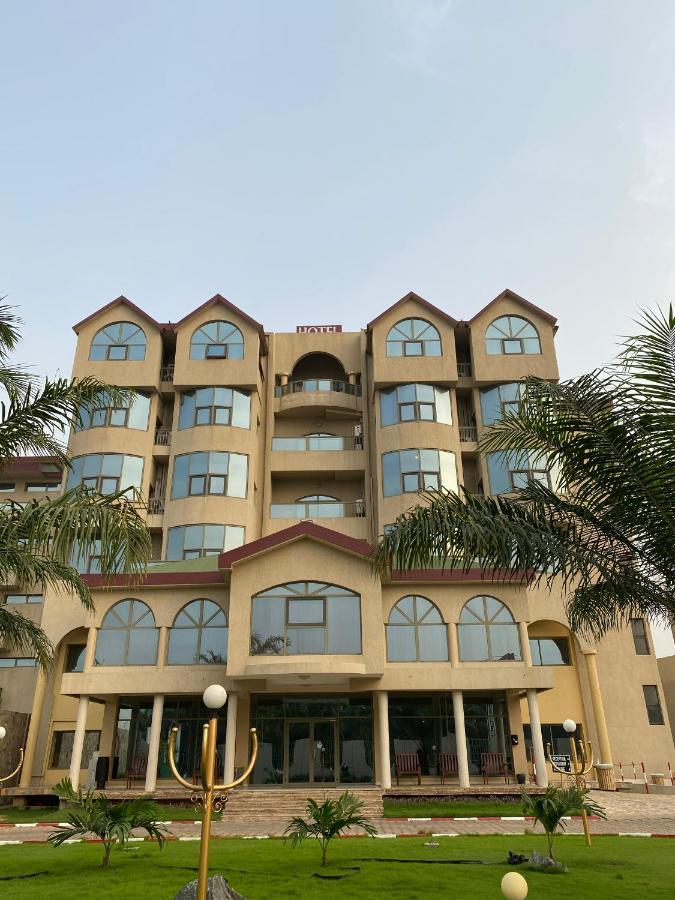 Hotel Sancta Maria Lome Exterior photo