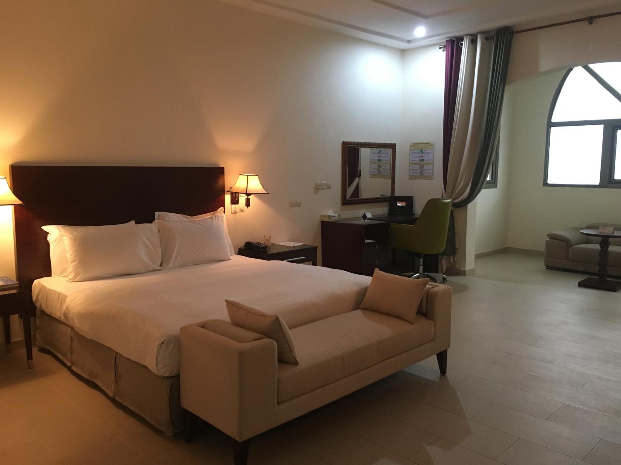 Hotel Sancta Maria Lome Exterior photo