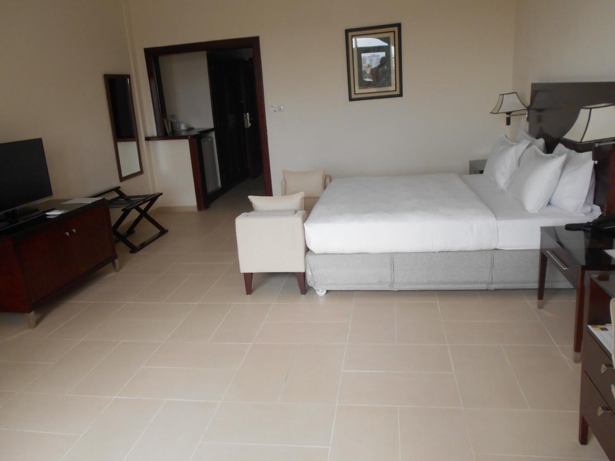 Hotel Sancta Maria Lome Exterior photo